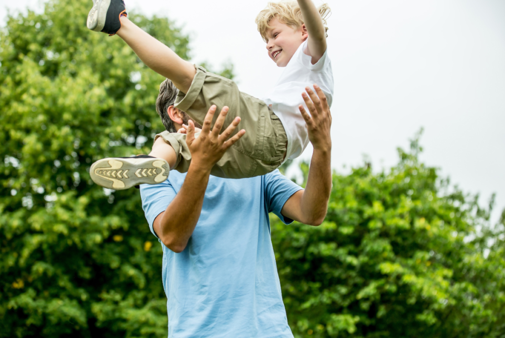 The surprising benefits of roughhousing with your kids - ParentsTogether