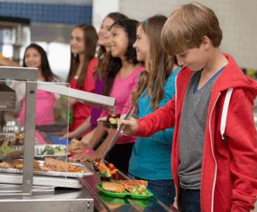 Kids on school lunch line